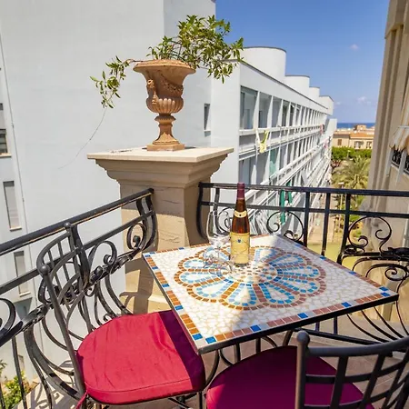 Liberty House شقة تْشيفالو